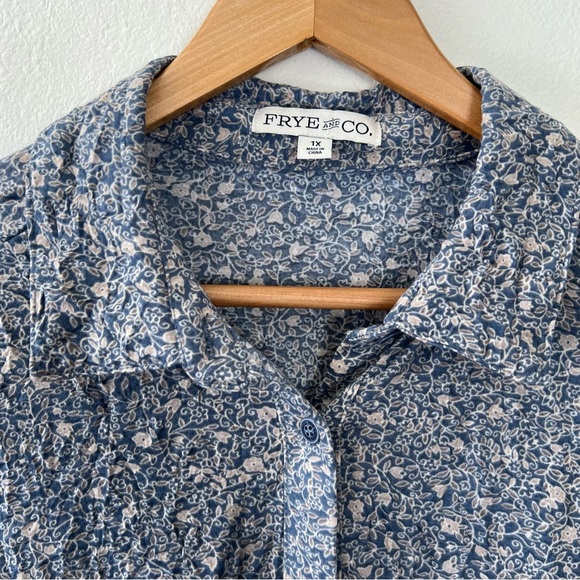 1X Frye And Co Botanical Print Collared Button Down Pleated Flowy Blouse Top - Picture 7 of 15